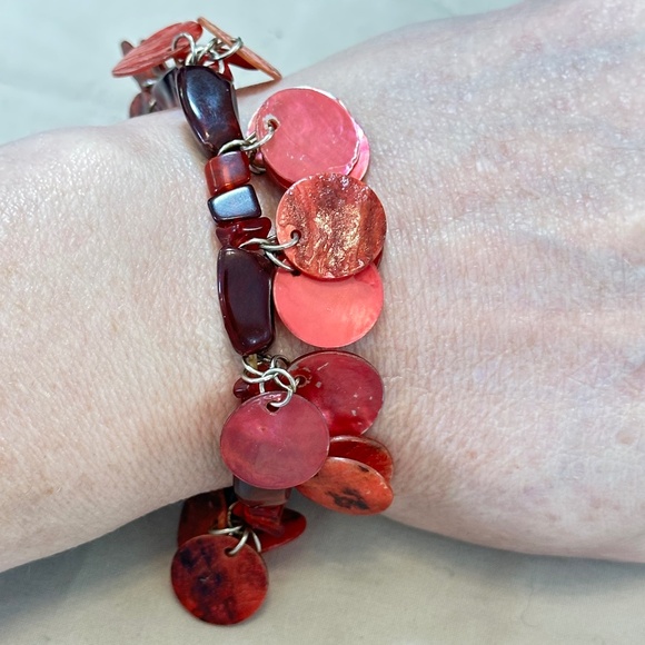 2/$15 Round Red shell discs stones/nuggets & rectangular beads stretchy bracelet - Picture 8 of 11